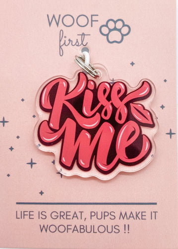 Dog Collar Charm in Red Color and has a writing of Kiss Me