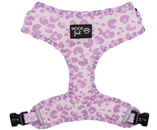 Load image into Gallery viewer, frontside Purple and white cheetah print harness 
